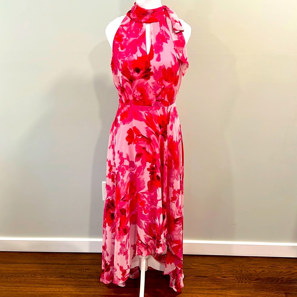 WhiteHouseBlackMarket Floral Dress Size 4.